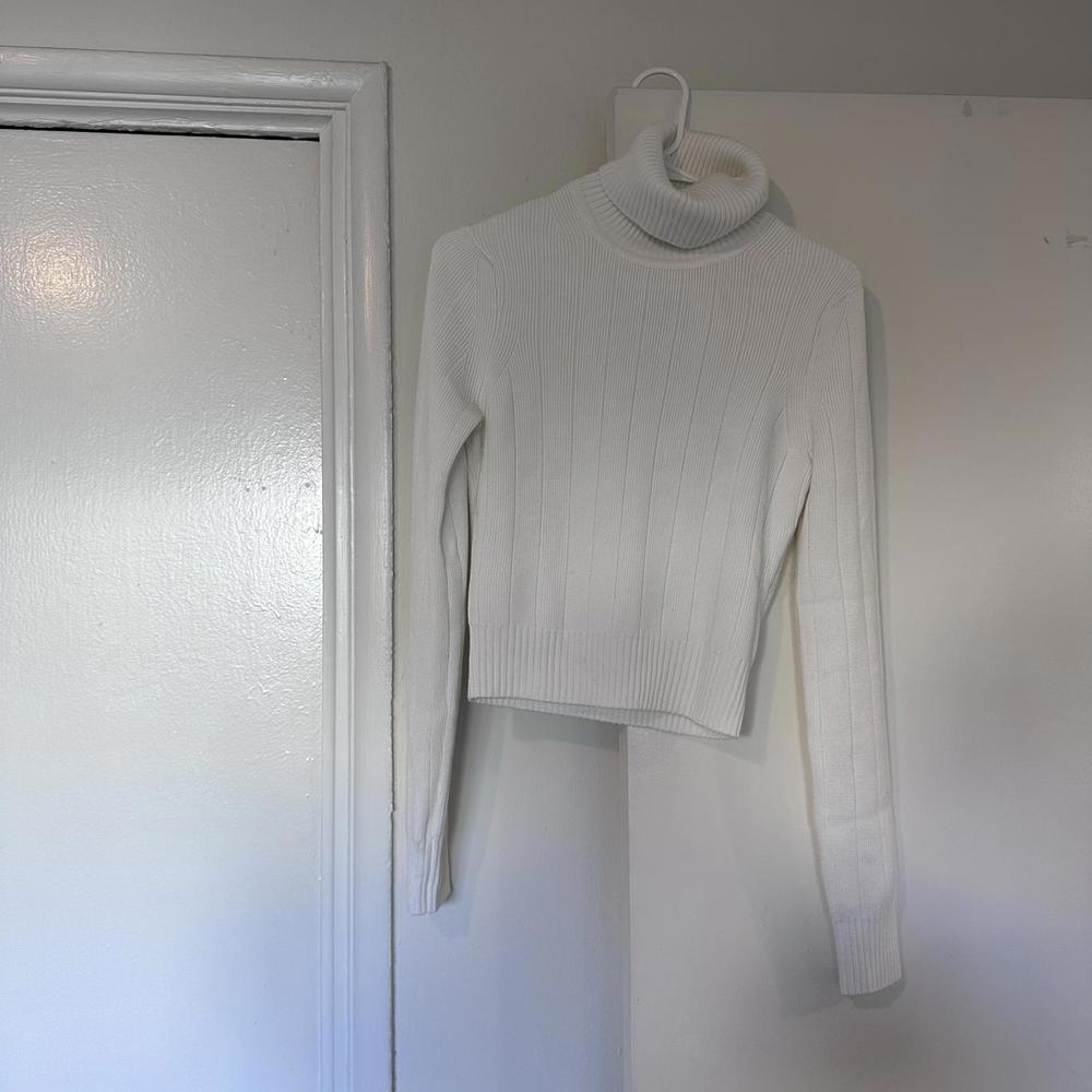 L'academie White Turtleneck Sweater